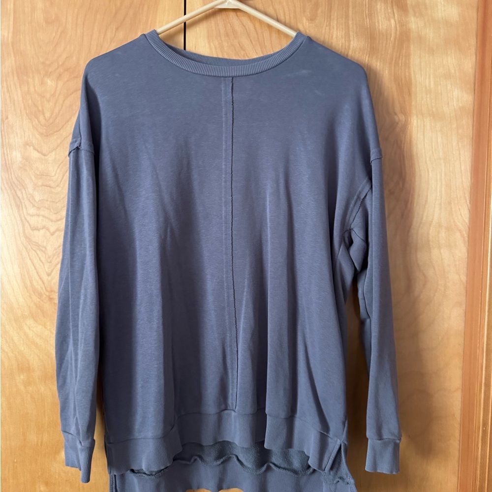 Women's Gray Long Sleeve Top